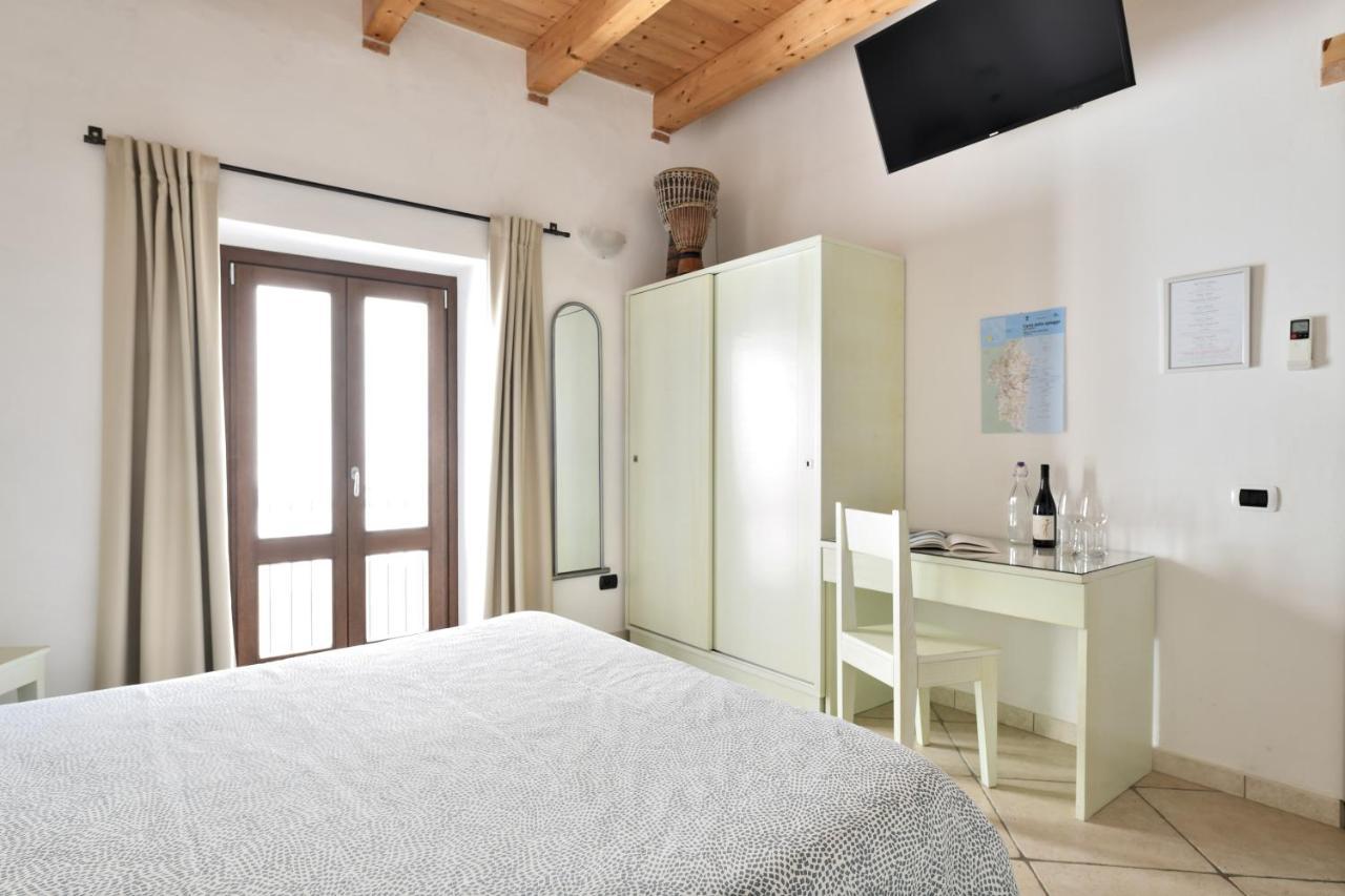 Al Vicoletto - Genuine Hospitality Bed and Breakfast Tortolì Buitenkant foto